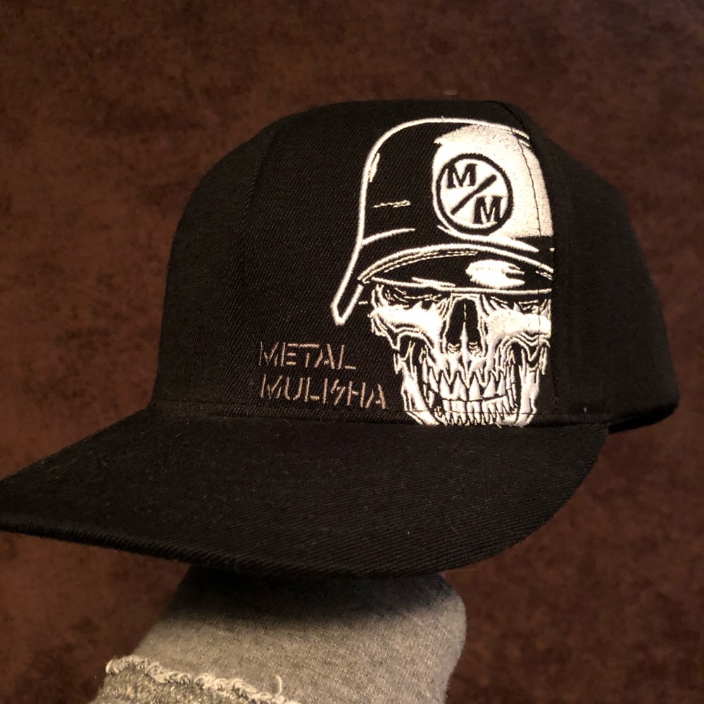 NWOT Metal Mulisha flexfit hat